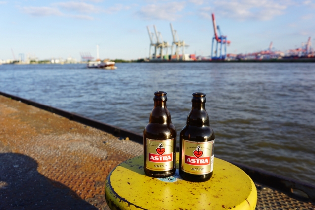 Insider Travel Guide to Hamburg - Germany - Where to have a drink in Hamburg